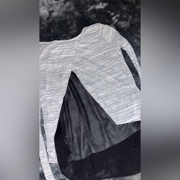 Top - Picture 2 of 2